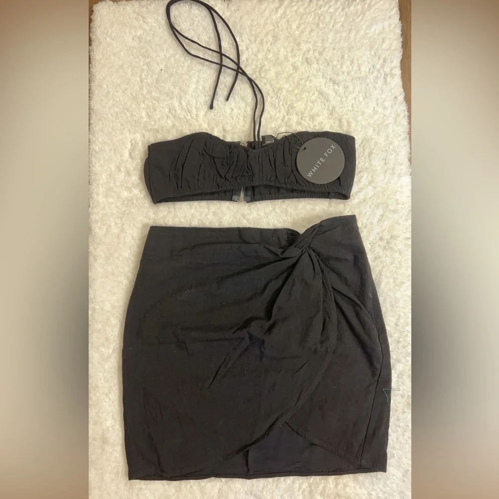 Italian Romance Crop & Sunset Views mini skirt in Black size small